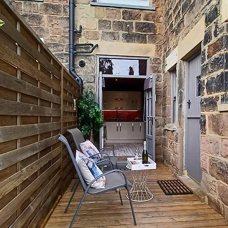 Dragon's Retreat 2 Bedroom Apartman *