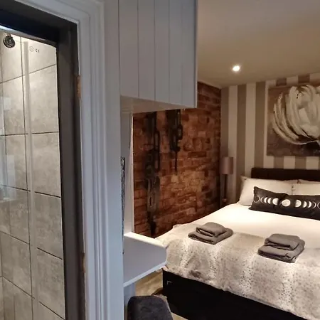 Dragon's Retreat 2 Bedroom *