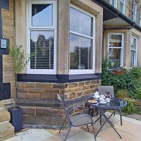 Dragon's Retreat 2 Bedroom Harrogate